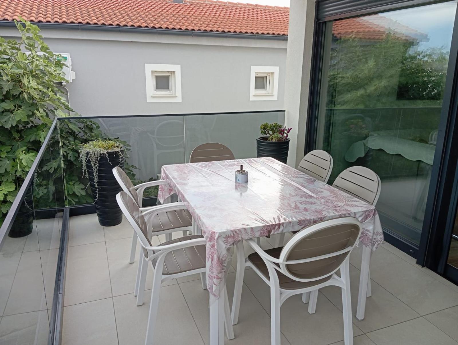 Villa S Vir Exteriér fotografie